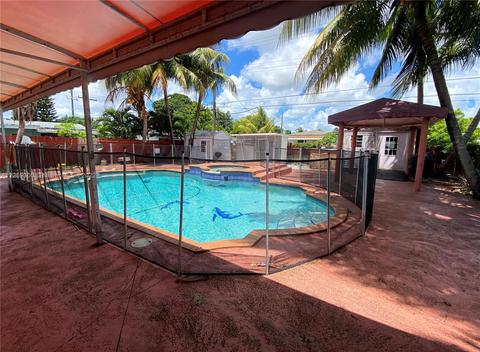 211 E 51st St, Hialeah, FL 33013 photo 21