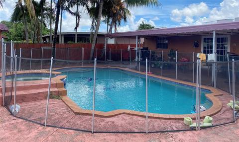 211 E 51st St, Hialeah, FL 33013 photo 30