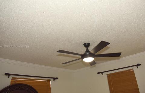 211 E 51st St, Hialeah, FL 33013 photo 10