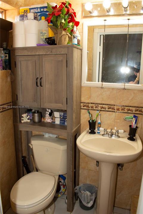 211 E 51st St, Hialeah, FL 33013 photo 11