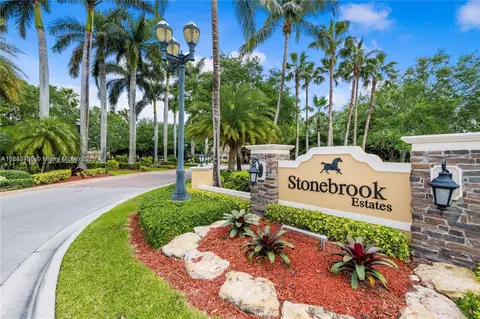 12981 Kapok Ln, Davie, FL 33330