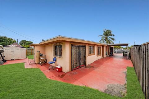3901 E 9th Ct, Hialeah, FL 33013 photo 26