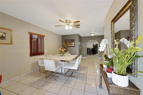 3901 E 9th Ct, Hialeah, FL 33013 photo 4