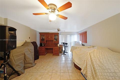 3901 E 9th Ct, Hialeah, FL 33013 photo 11
