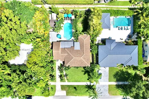 941 Oriole Ave, Miami Springs, FL 33166 photo 1
