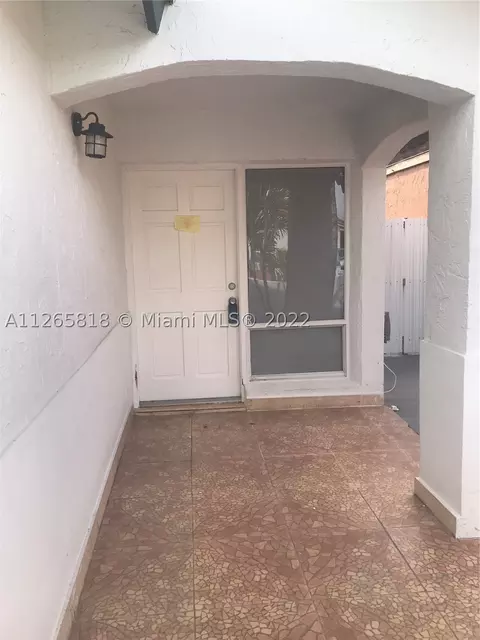 2846 W 74th Pl, Hialeah, FL 33018 photo 1
