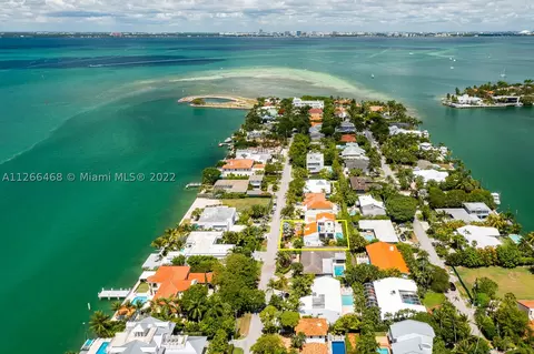 601 S Mashta Dr, Key Biscayne, FL 33149 photo 1