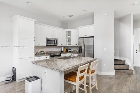 3442 W 97th Pl, Hialeah, FL 33018 photo 9
