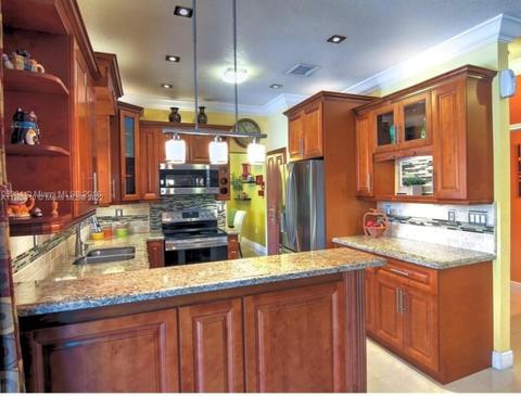 13892 SW 41st Ter, Miami, FL 33175 photo 4