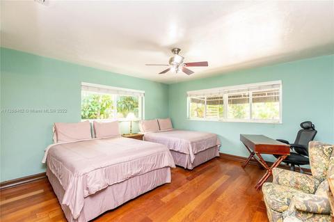 1226 Robin Ave, Miami Springs, FL 33166 photo 31
