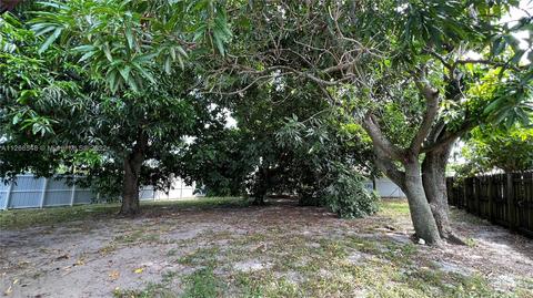 580 E 34th St, Hialeah, FL 33013 photo 23