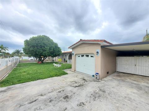 934 W 69th Pl, Hialeah, FL 33014 photo 4