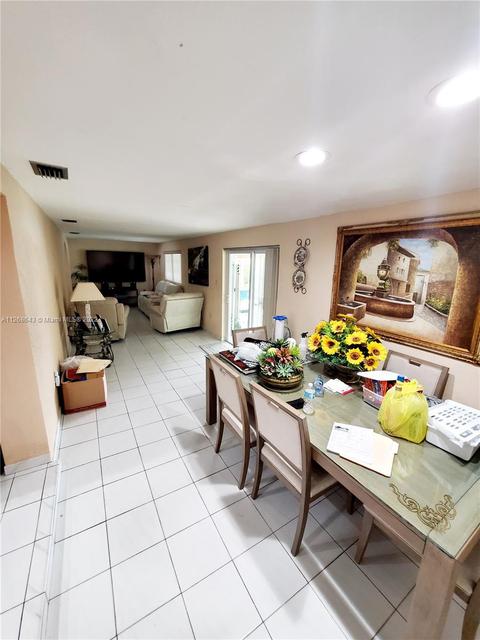934 W 69th Pl, Hialeah, FL 33014 photo 7