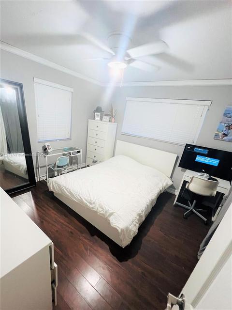 211 E 60th St, Hialeah, FL 33013 photo 5