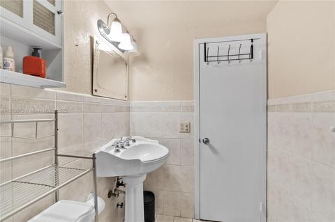 30 E 39th St #309, Hialeah, FL 33013 photo 30