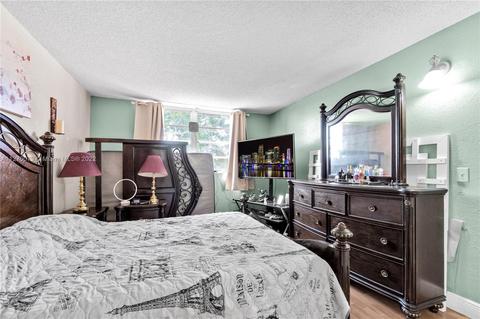 30 E 39th St #309, Hialeah, FL 33013 photo 26