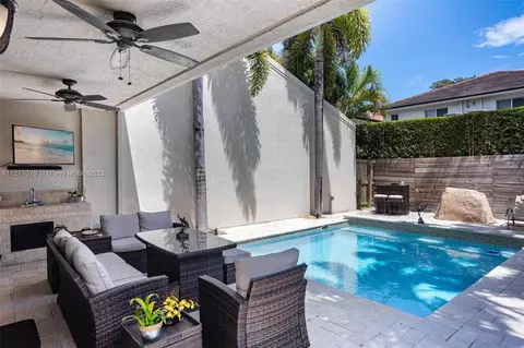 3139 Mcdonald St #3139, Miami, FL 33133