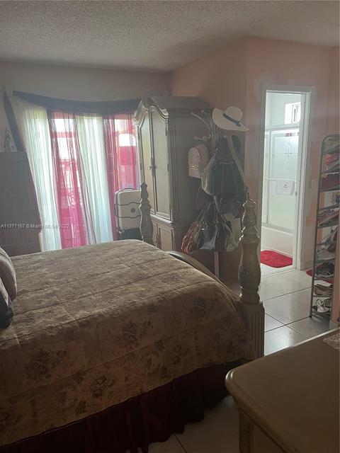 460 E 23rd St #202, Hialeah, FL 33013 photo 4