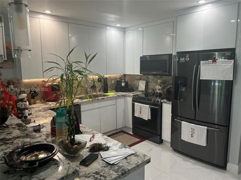 460 E 23rd St #202, Hialeah, FL 33013 photo 1