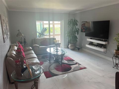 460 E 23rd St #202, Hialeah, FL 33013 photo 3