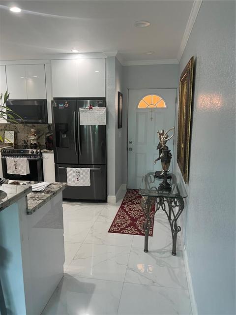 460 E 23rd St #202, Hialeah, FL 33013 photo 9