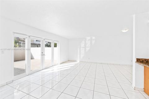 7164 W 2nd Ct, Hialeah, FL 33014 photo 11