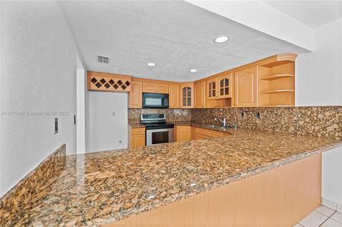 7164 W 2nd Ct, Hialeah, FL 33014 photo 8