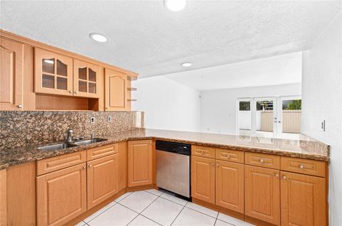 7164 W 2nd Ct, Hialeah, FL 33014 photo 7