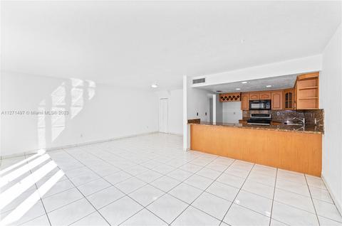 7164 W 2nd Ct, Hialeah, FL 33014 photo 10