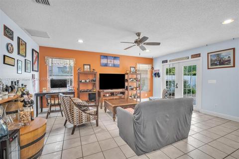 2391 SW 180th Ave, Miramar, FL 33029 photo 15