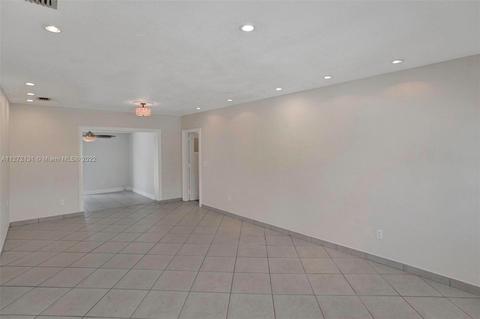 50 E 62nd St, Hialeah, FL 33013 photo 11