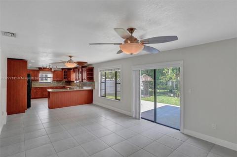 50 E 62nd St, Hialeah, FL 33013 photo 3