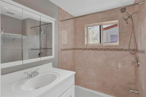 50 E 62nd St, Hialeah, FL 33013 photo 54