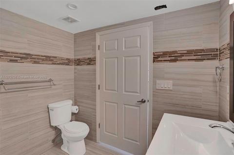 50 E 62nd St, Hialeah, FL 33013 photo 32