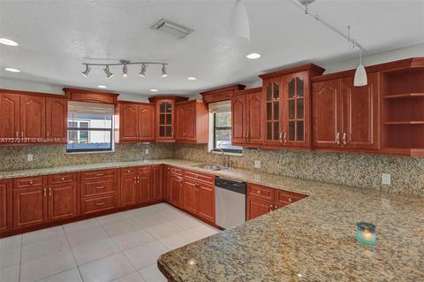 50 E 62nd St, Hialeah, FL 33013 photo 29