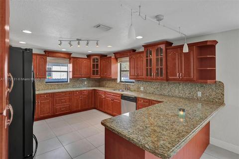 50 E 62nd St, Hialeah, FL 33013 photo 28