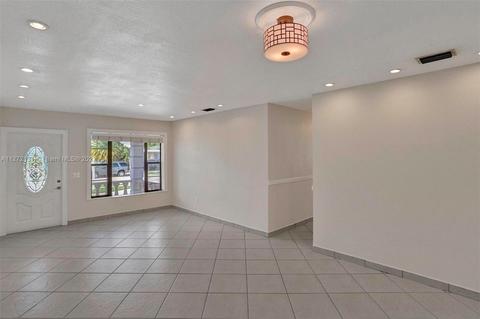 50 E 62nd St, Hialeah, FL 33013 photo 5