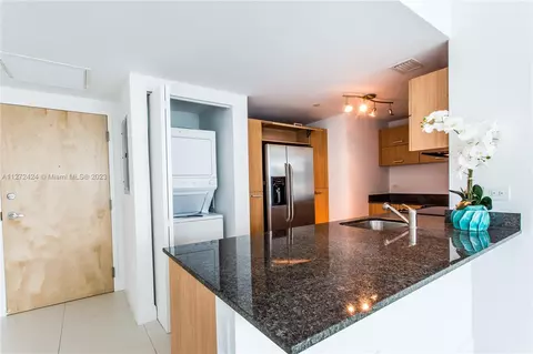 350 S Miami Ave #3504, Miami, FL 33130