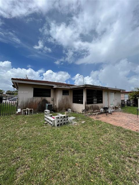 933 E 52nd St, Hialeah, FL 33013 photo 6