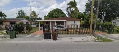 933 E 52nd St, Hialeah, FL 33013 photo 1