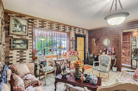 794 W 65th Dr, Hialeah, FL 33012 photo 3