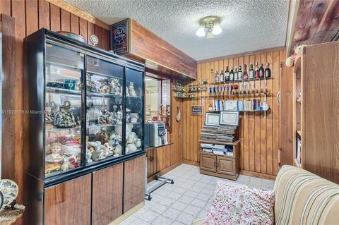794 W 65th Dr, Hialeah, FL 33012 photo 6