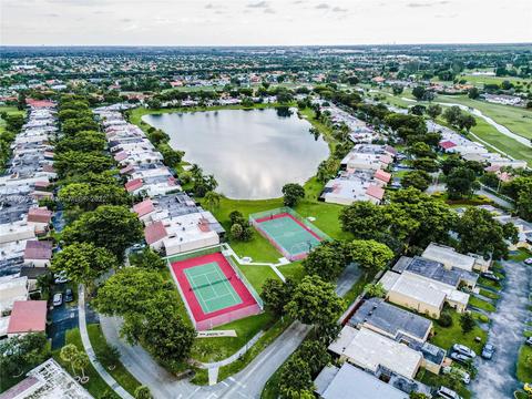 19416 E Lake Dr, Hialeah, FL 33015 photo 61