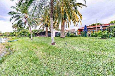 19416 E Lake Dr, Hialeah, FL 33015 photo 55