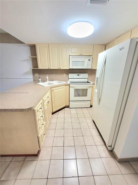 2298 W 68th St #4-2, Hialeah, FL 33016 photo 5
