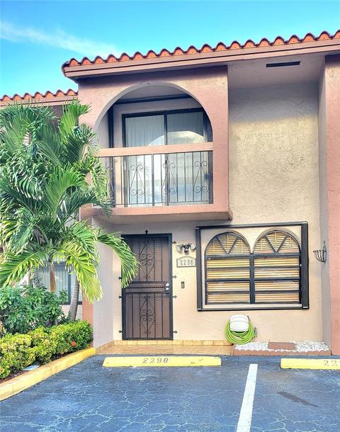 2298 W 68th St #4-2, Hialeah, FL 33016 photo 1