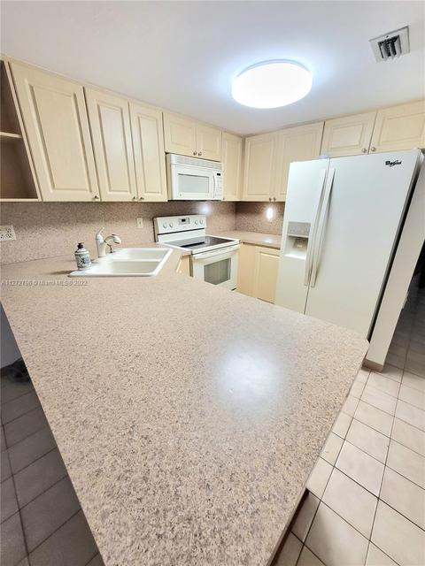 2298 W 68th St #4-2, Hialeah, FL 33016 photo 6