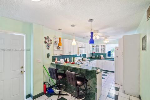501 E 57th St, Hialeah, FL 33013 photo 6