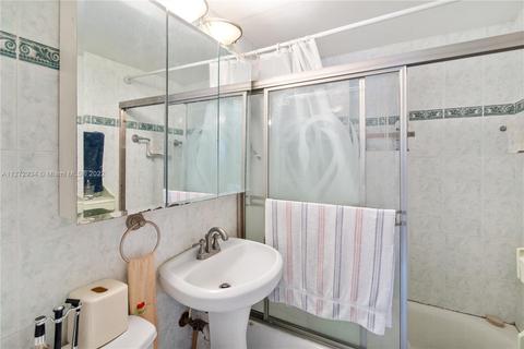 501 E 57th St, Hialeah, FL 33013 photo 19