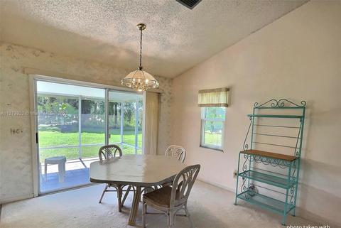 7210 SE Lillian Ct, Stuart, FL 34997 photo 9
